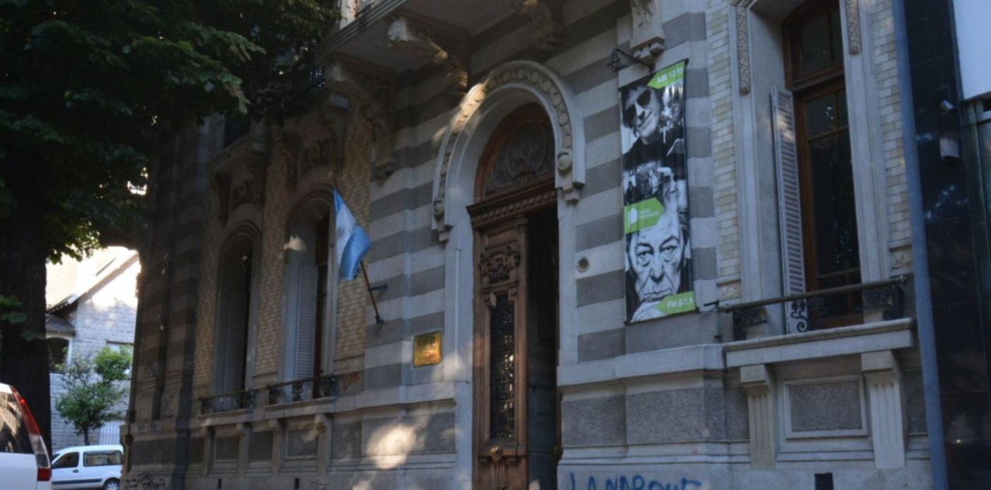 1587909350385.jpg?x=7&y=119&width=1498&height=749&rotate=0&scaleX=1&scaleY=1&ow=1500&oh=1002&&cw=1920&ch=950