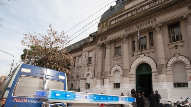 moda sin fin: el normal 1 volvio a ser evacuado tras recibir una amenaza de bomba