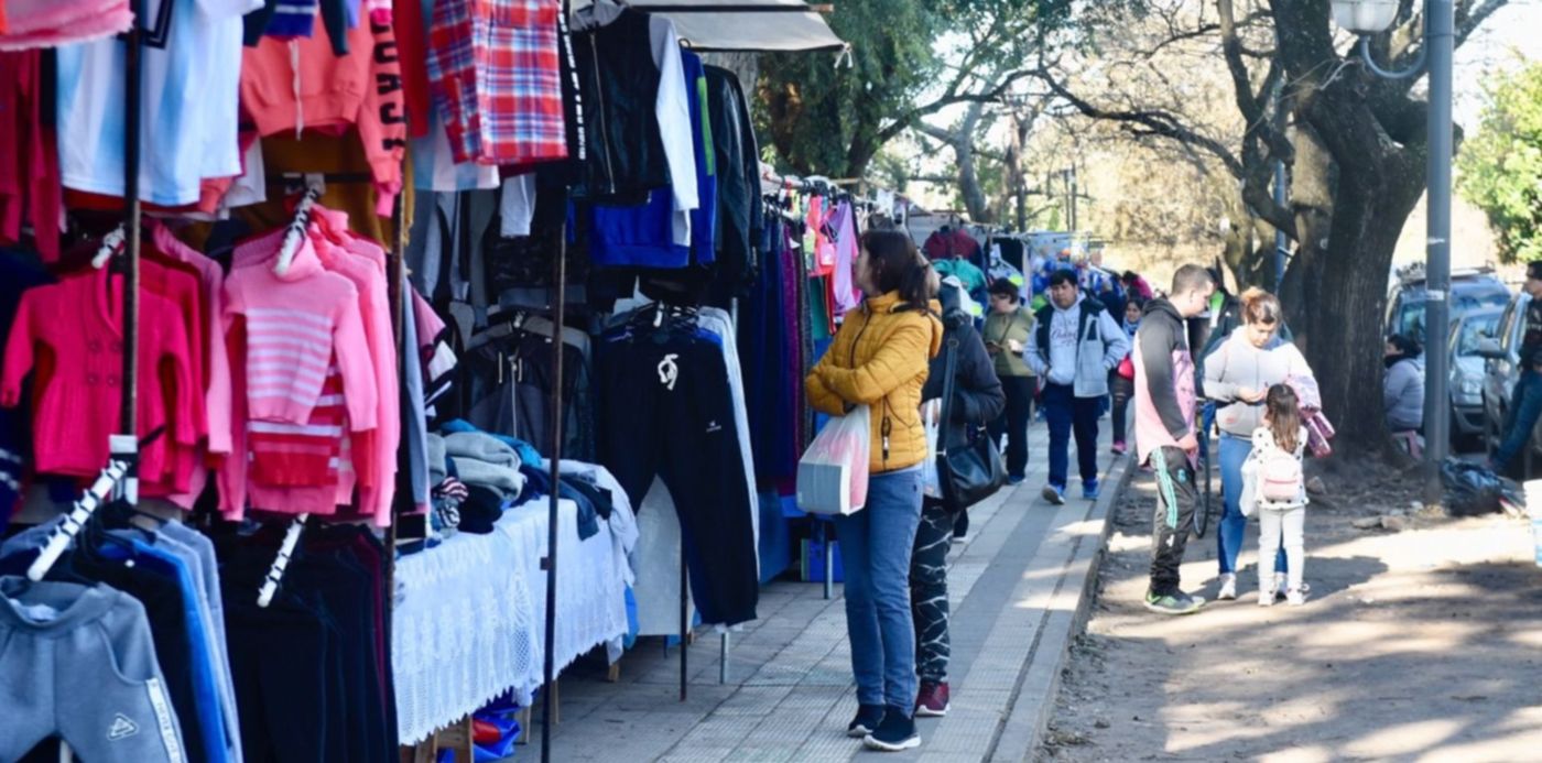 Feria artesanos y emprendedores