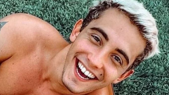 a un ano del crimen de baez sosa, golpearon a botellazos a un chico en un bar y esta grave