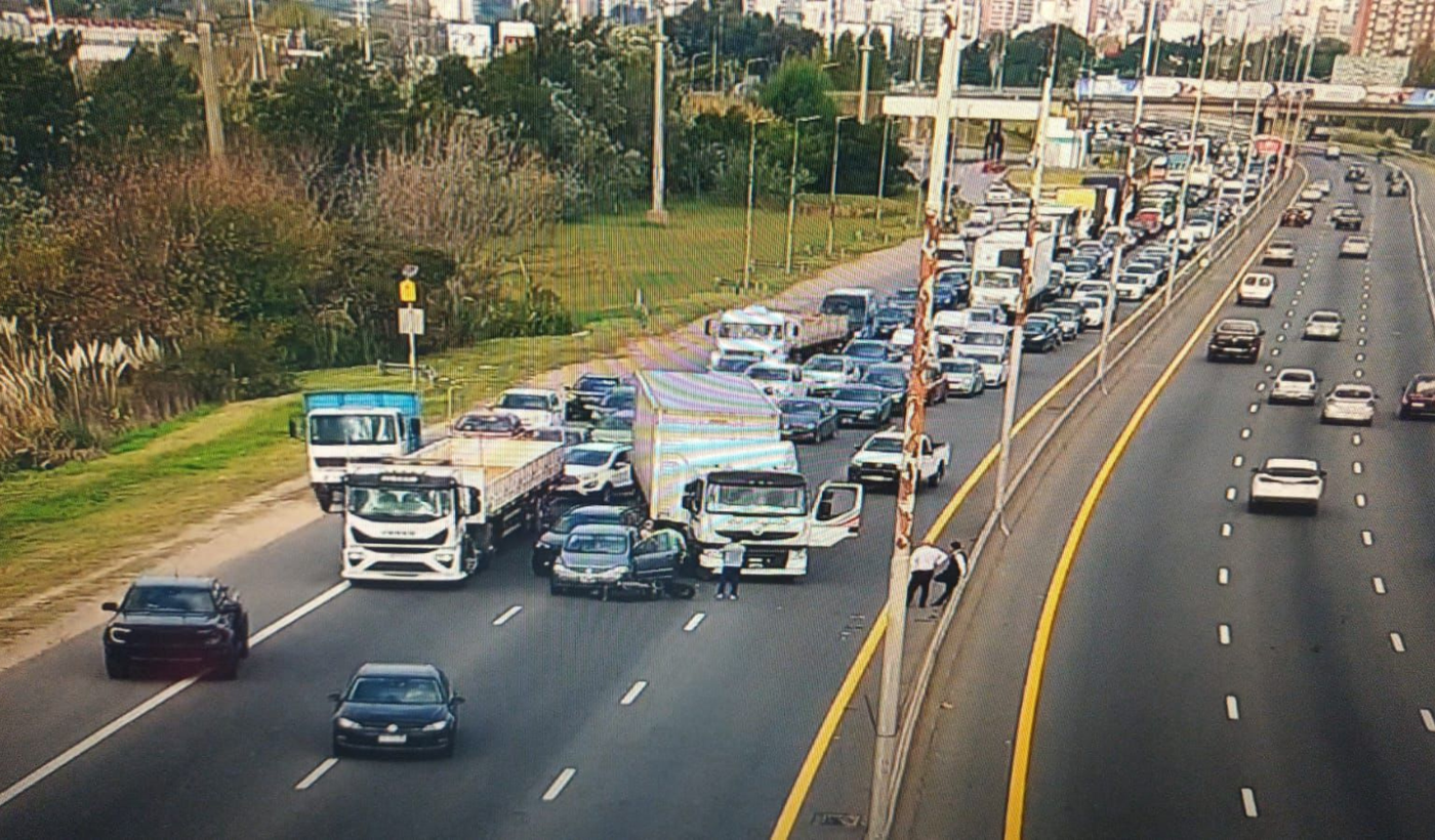 Choque fatal en la Autopista La Plata Buenos Aires.png
