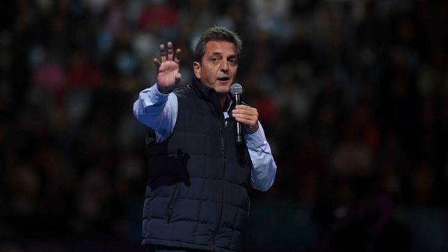 sergio massa cerrara la campana en el teatro argentino de la plata