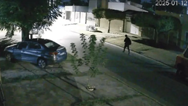 un ladron le abrio el auto a un policia y le robo a pocos metros de una comisaria un ladron le abrio el auto a un policia y le robo a pocos metros de una comisaria
