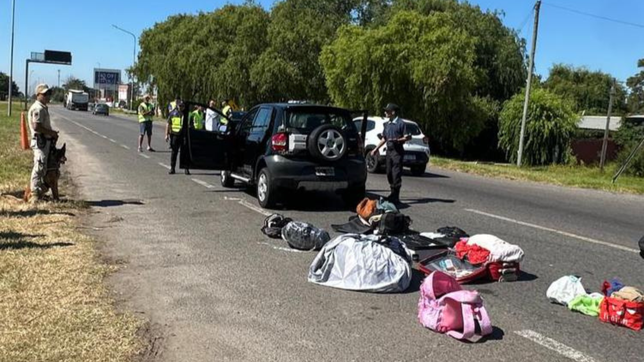 demoran a un conductor con droga y una licencia trucha en medio de un control en ruta 2