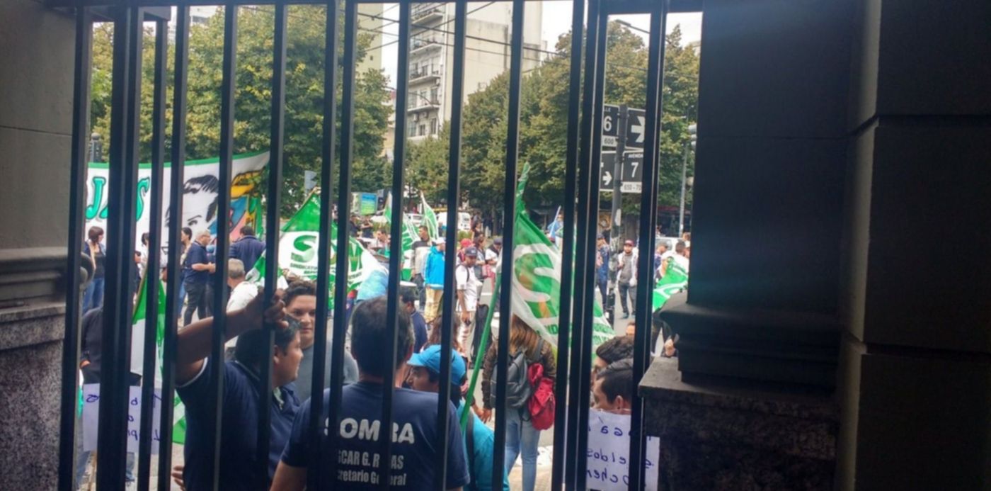 1552507369838.jpg?y=96&width=1489&height=745&scaleX=1&ow=1500&oh=843&x=4&rotate=0&scaleY=1&&cw=1920&ch=950