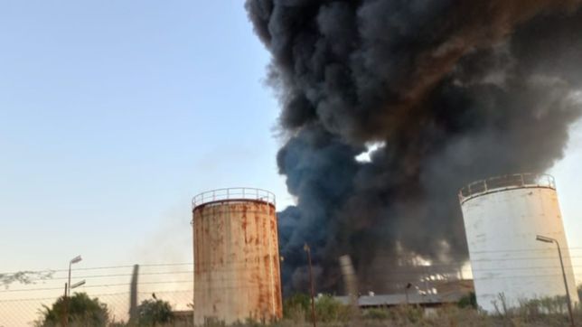 es incontrolable: el dramatico relato de un vecino en pleno incendio de mafissa