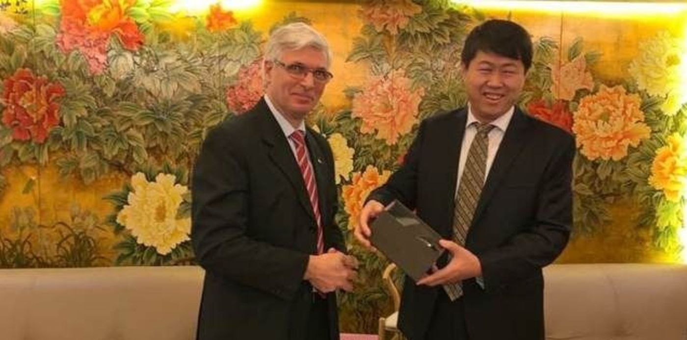 1559070621684.jpg?scaleY=1&ow=640&y=0&height=317&scaleX=1&oh=444&x=2&width=635&rotate=0&&cw=1920&ch=950