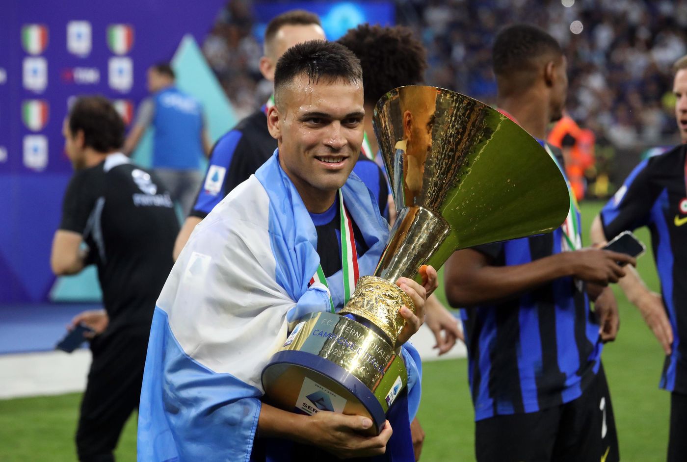 Lautaro Martínez campeón.jpg