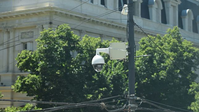 piden informes por la demora en la instalacion de 1.200 camaras de seguridad en la plata