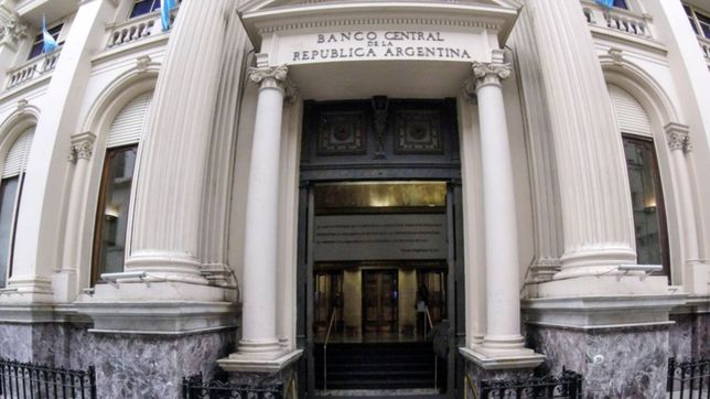 el banco central busca estudiantes y jovenes profesionales y ofrece sueldos de $50 mil
