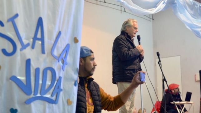 el senador federico pinedo visito la plata y se sumo a la campana pro vida