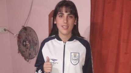 Desapareció una adolescente de 16 años en El Carmen y la buscan desesperadamente