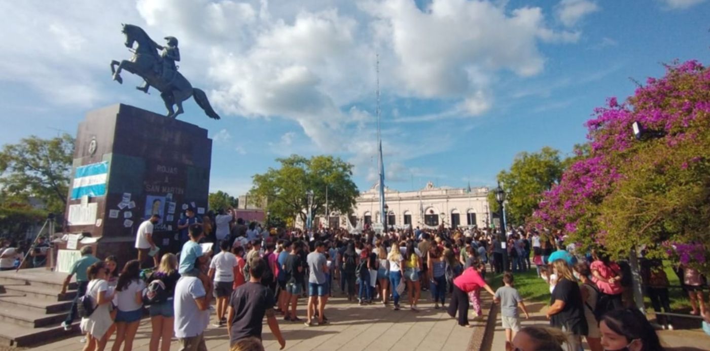 Marcha en Rojas por Úrsula Bahillo