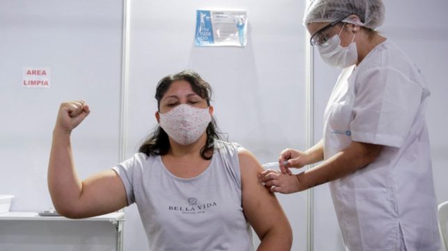 empezo la distribucion de mas vacunas contra el covid: ¿cuantas le tocan a cada provincia?