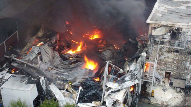 asi se desato el voraz incendio en una panificadora de san fernando