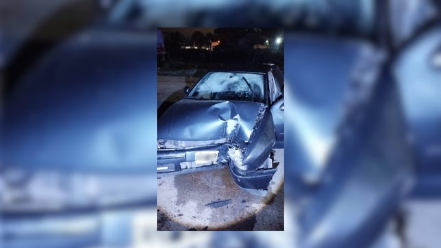 un conductor perdio el control y choco contra una columna en plena avenida 520