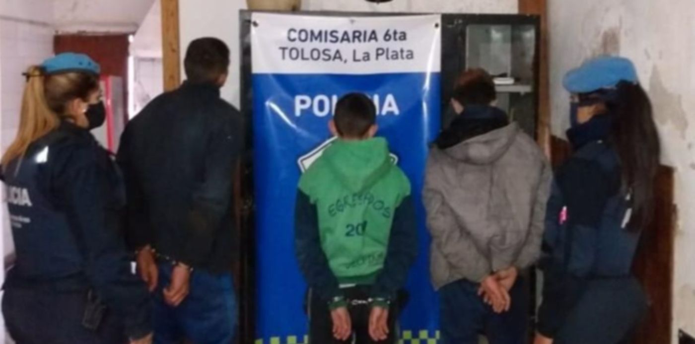 1592177021376.jpg?height=385&scaleY=1&ow=780&oh=800&x=9&y=153&width=770&rotate=0&scaleX=1&&cw=1920&ch=950