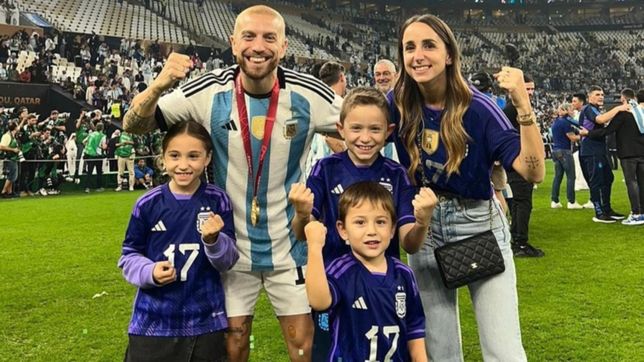 el papu gomez festejo la navidad comiendo bondiola en la costanera y recreo una vieja foto
