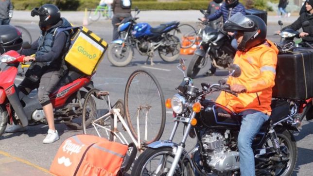 multaron en la plata a glovo, rappi y pedidos ya por irregularidades laborales