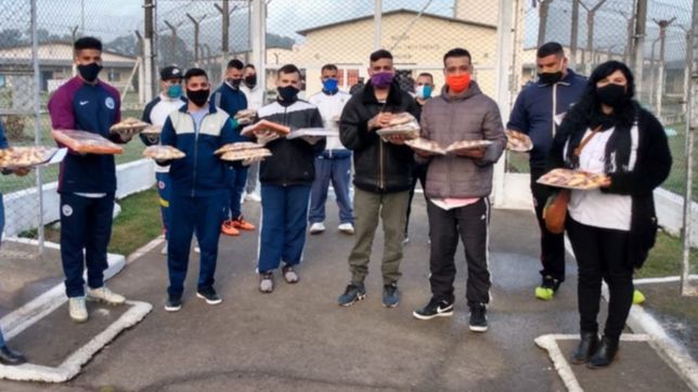 en una carcel de la plata elaboraron facturas y bizcochos para donar por el dia del padre