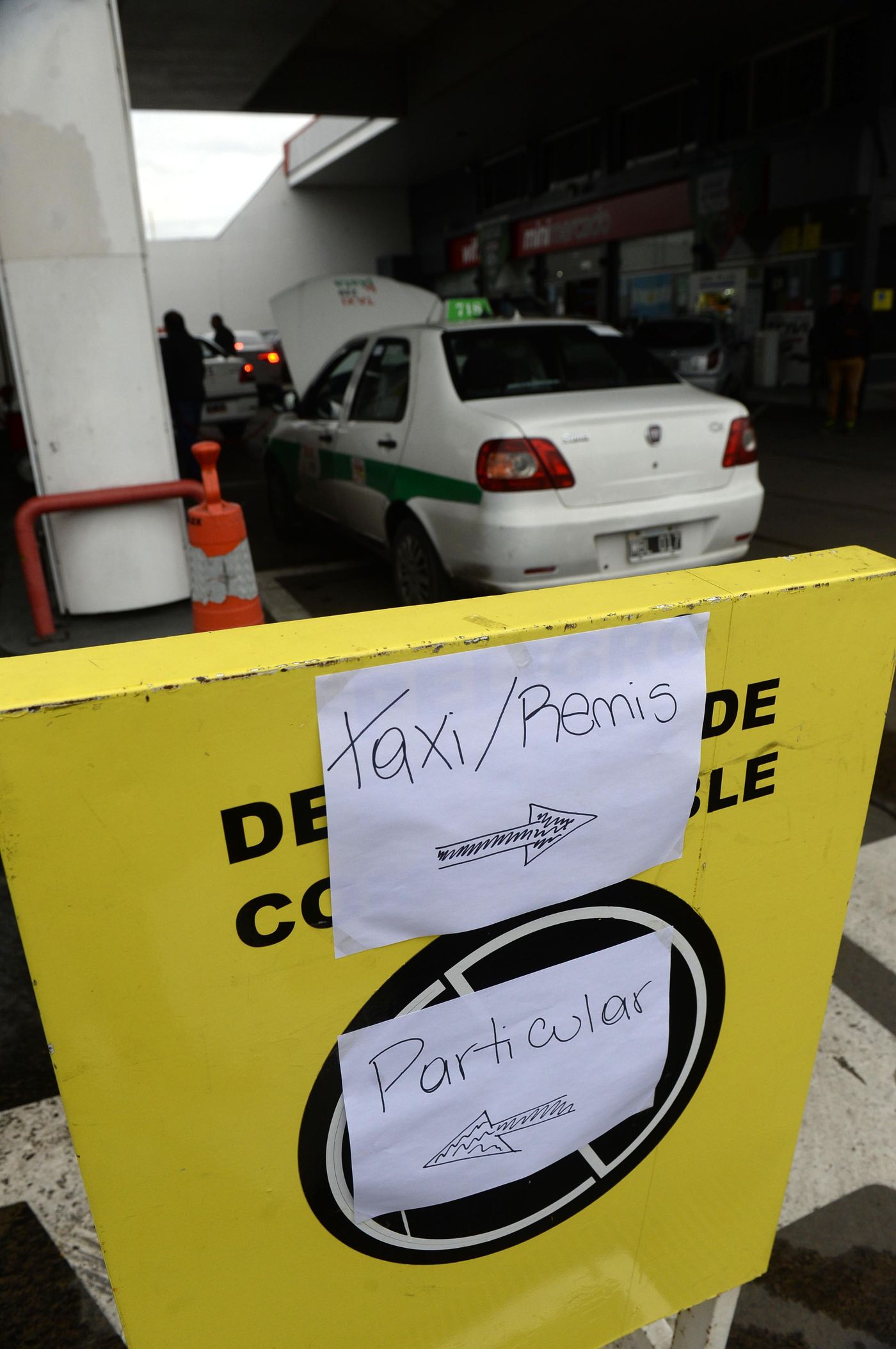 El Gobierno había anunciado que este jueves se normalizaría la situación del GNC en las estaciones de servicio.