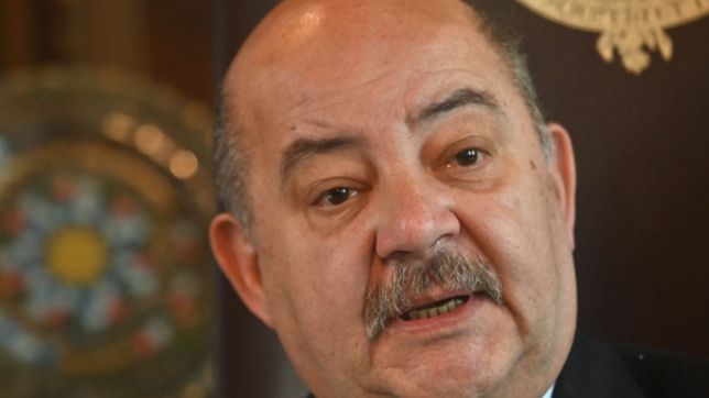 tauber deja la presidencia de la unlp con criticas al municipio: es una mala gestion