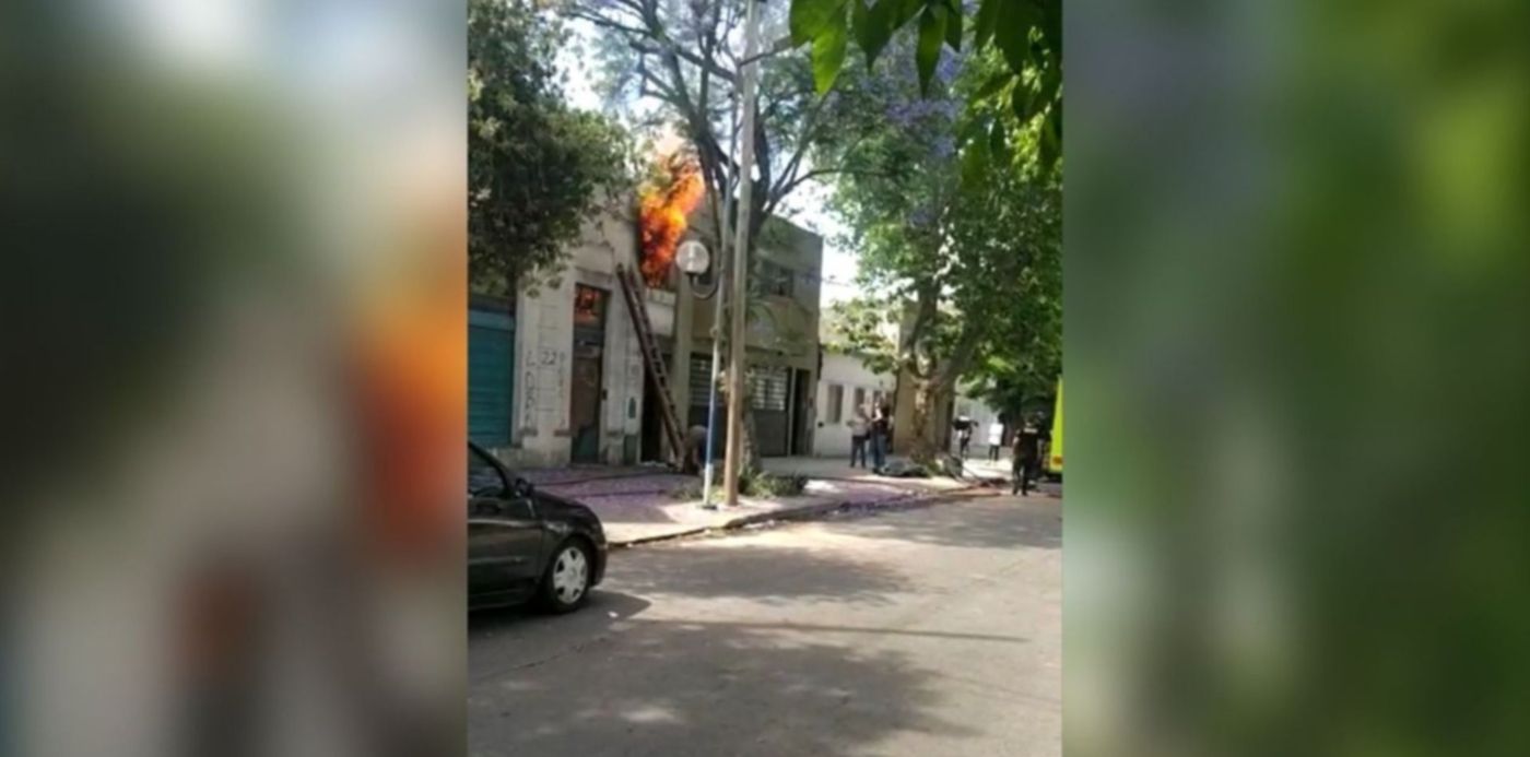 Incendio en 61 entre 115 y 116