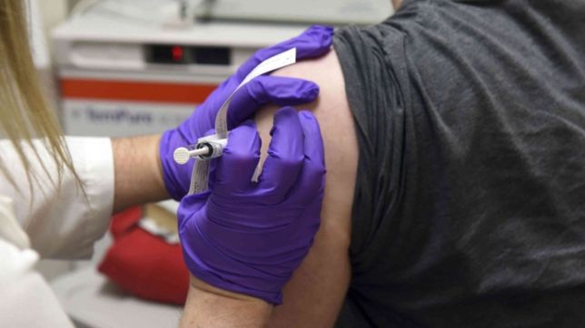 comienzan a aplicar la vacuna en argentina para buscar la cura al coronavirus