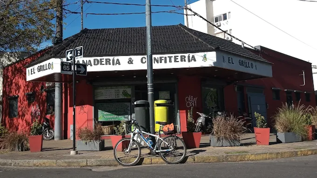 dramatico robo en una panaderia de la plata: le gatillaron tres veces a la empleada
