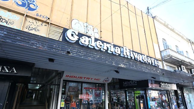 desaparece la historica galeria rivadavia, los comerciantes se mudan y no se sabe que destino tendra