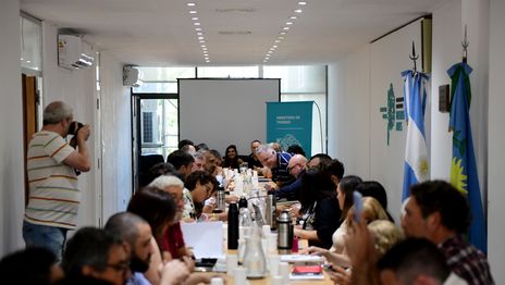 La Provincia no realizó ninguna oferta y los gremios esperan por un nuevo llamado La Provincia no realizó ninguna oferta y los gremios esperan por un nuevo llamado