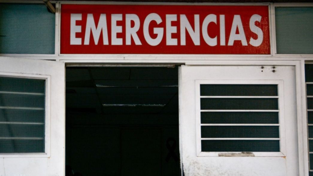 Un motochorro apuñaló a una mujer por la espalda y está grave