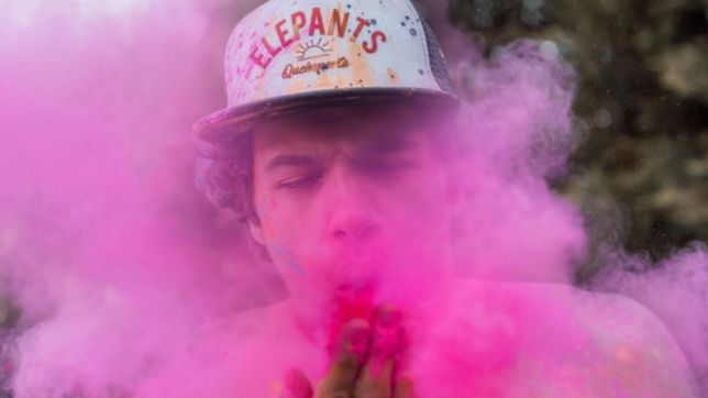 radha colors, el proyecto platense que creo glitter, bengalas y pinturas sustentables