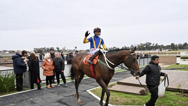 una fiesta en el hipodromo: se corrio el especial la plata capital y hubo visitas guiadas