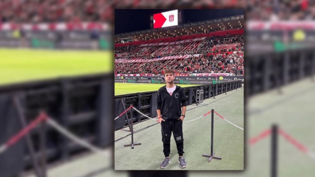 El exGran Hermano Agustín Guardis estuvo por primera vez en UNO alentando a Estudiantes