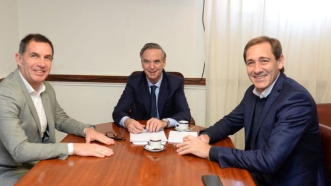 de la mano de pichetto, el concejal peronista fabian lugli se sumo al oficialismo