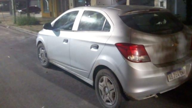 tension en los hornos: intentaron robarse un auto con un bebe de un ano adentro