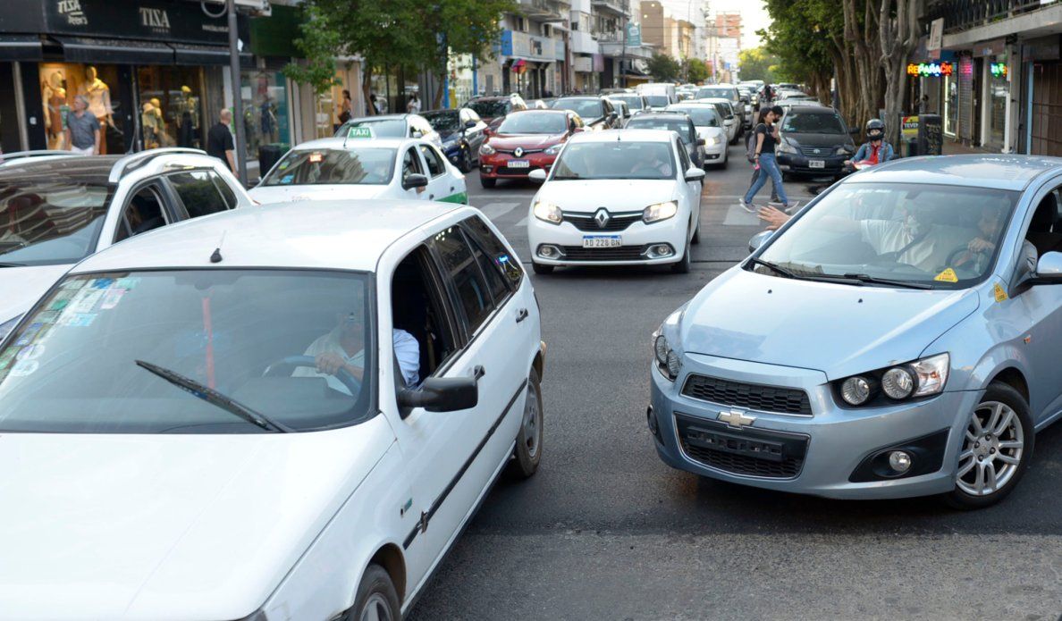 Tránsito centro 7 y 50 La Plata calle 47.png