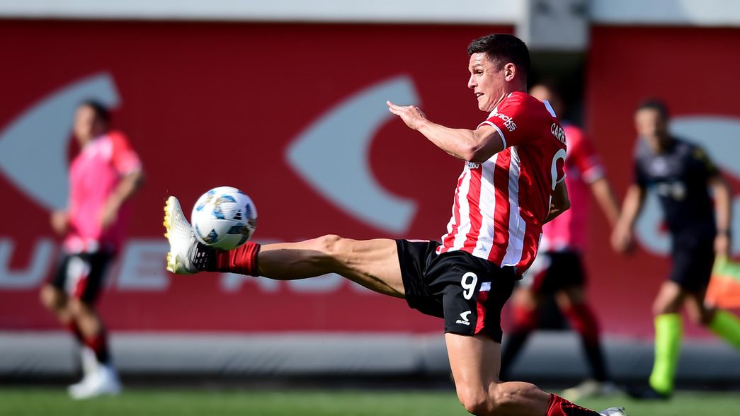 Estudiantes informó la molestia de Guido Carrillo que lo deja fuera de la convocatoria