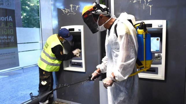 con cuatro nuevas muertes y otros 197 casos, el coronavirus avanza en la plata