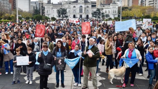en medio del debate, organizaciones salieron a manifestarse en contra del aborto