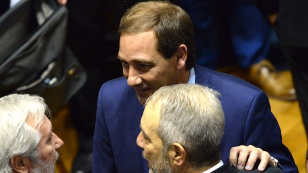 Garro fue a la asunción de Kicillof y pidió dejar de lado las diferencias políticas