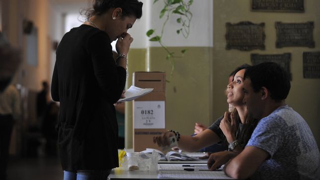 el gobierno definio cuanto cobraran las autoridades de mesa y los delegados en las elecciones