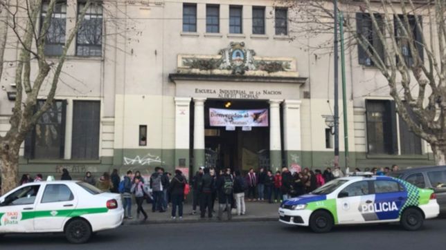 entraron a robar al albert thomas y se fueron con herramientas valuadas en $500 mil