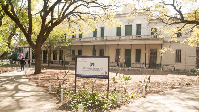 la facultad de ingenieria de la unlp abre sus puertas para mostrar sus trabajos
