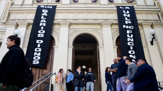 arrancaron dos dias de paro en la unlp y los docentes marchan en la plata