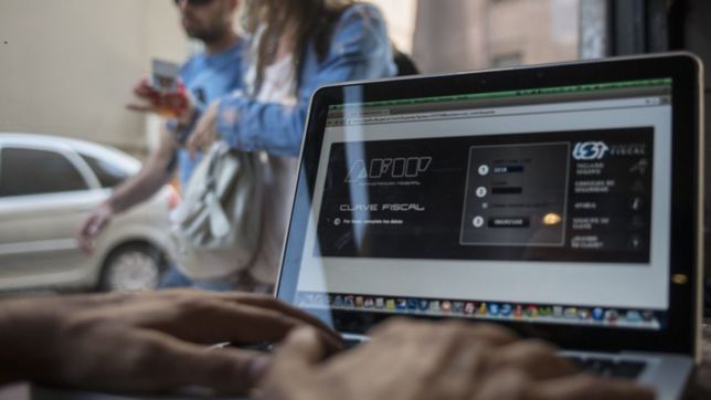 la afip lanza un particular beneficio para los monotributistas cumplidores