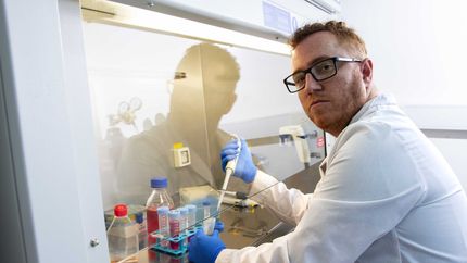 Un investigador de la UNLP participó del diseño de una droga contra un tipo de cáncer de mama