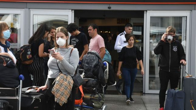 el gobierno levanto la cuarentena para quienes viajan por trabajo fuera del pais