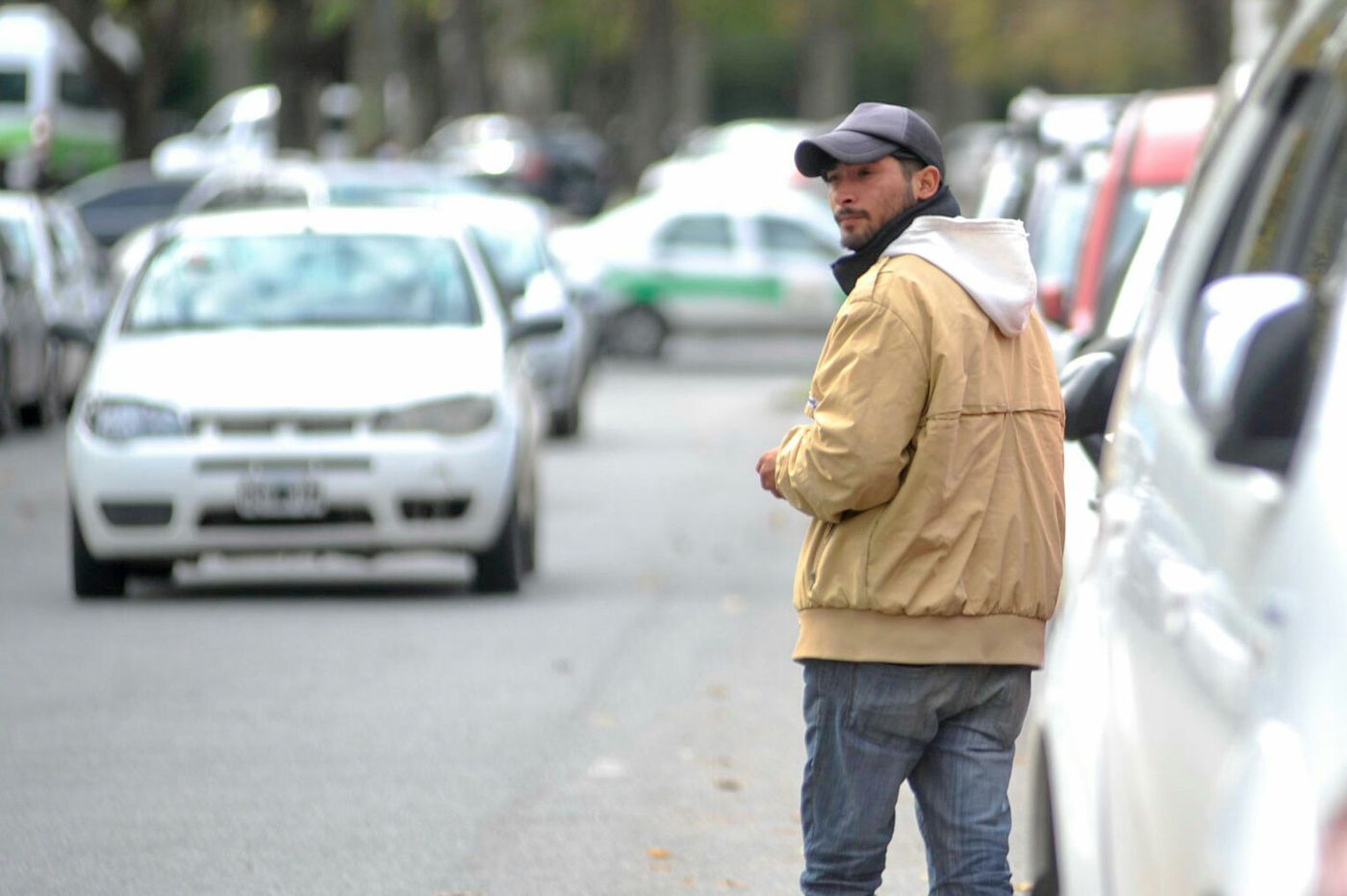 La medida pretende prohibir que los "trapitos" y cuidacoches en las calles de La Plata y la provincia.